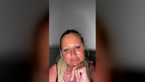 Snapshot of britishcumslut_10 chatting on April 2026 10:23:02 PM britishcumslut_10 online show from April 2026 10:23:02 PM