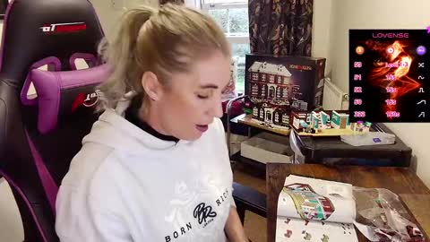 Snapshot of britishladya chatting on January 2025 03:15:02 PM Lady Annabelle Montgomery online show from January 2025 03:15:02 PM