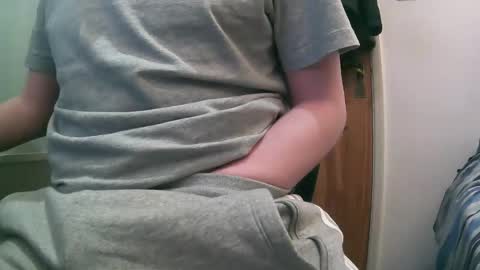 Snapshot of britishtom93 chatting on November 2025 02:12:01 AM British Tom online show from November 2025 02:12:01 AM