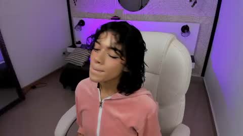 britney_collins_ online show from July 2026 12:18:02 PM