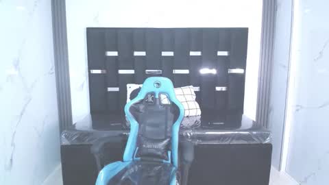 Britney  online show from September 2025 02:44:01 AM