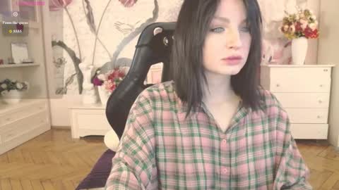 Snapshot of britneybarker chatting on March 2026 04:08:02 AM britneybarker online show from March 2026 04:08:02 AM
