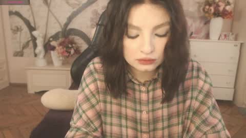 Snapshot of britneybarker chatting on April 2026 02:04:02 AM britneybarker online show from April 2026 02:04:02 AM