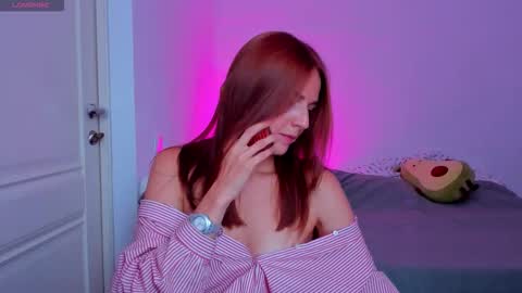 Snapshot of britneyhall chatting on September 2025 09:03:02 AM britneyhall online show from September 2025 09:03:02 AM