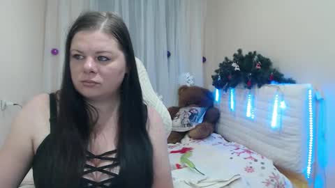 Snapshot of britneyraine chatting on December 2025 08:09:02 AM britneyraine online show from December 2025 08:09:02 AM