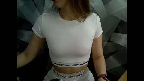 Snapshot of britneyxkittens chatting on November 2025 07:24:02 AM BritneyxKittens online show from November 2025 07:24:02 AM