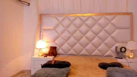 Brittany  online show from October 2025 07:23:02 PM