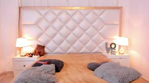 Brittany  online show from May 2026 09:00:01 PM