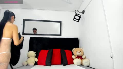   online show from January 2025 12:05:02 PM