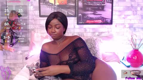 brittany 25 years old  happy as a worm  online show from December 2024 02:14:02 PM