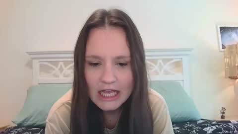 Snapshot of brittbratt24 chatting on June 2026 04:11:01 PM Britt online show from June 2026 04:11:01 PM