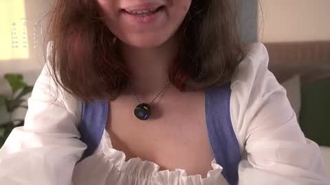 Lina online show from September 2025 11:34:01 AM