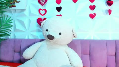 BRIYIT     online show from March 2026 03:28:01 AM