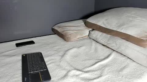 brockhurn_ online show from December 2025 12:39:02 AM