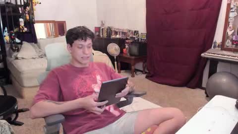 Snapshot of brockleereynolds chatting on October 2025 12:22:02 AM Brock Lee Reynolds online show from October 2025 12:22:02 AM