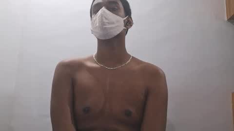 brownguy2505 online show from December 2025 08:27:02 PM