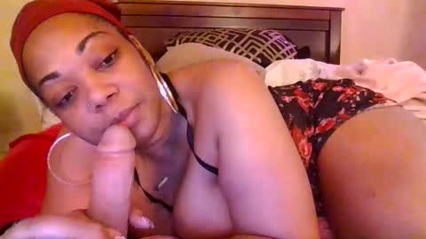 brownroundrenee online show from February 2025 05:50:01 PM