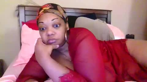 Snapshot of brownroundrenee chatting on April 2026 10:11:01 AM brownroundrenee online show from April 2026 10:11:01 AM