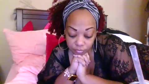 Snapshot of brownroundrenee chatting on May 2026 10:10:02 AM brownroundrenee online show from May 2026 10:10:02 AM