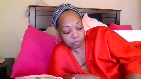 brownroundrenee online show from June 2026 12:11:01 PM