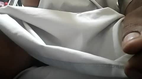 brownskinbull1 online show from July 2026 01:07:02 PM
