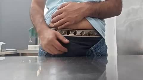 brownskinbull1 online show from July 2026 01:05:01 PM