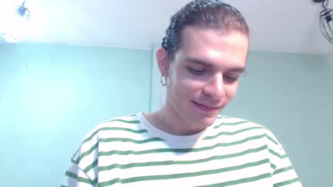 Snapshot of bruce_oliver69 chatting on July 2026 12:18:02 PM bruce oliver online show from July 2026 12:18:02 PM