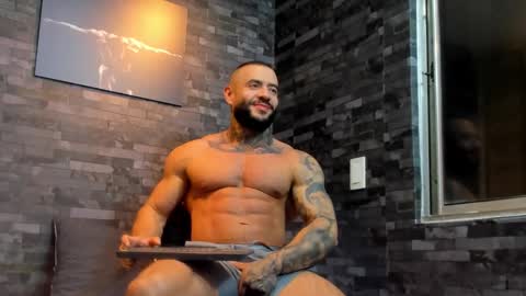 brucedallas online show from October 2025 02:53:01 AM