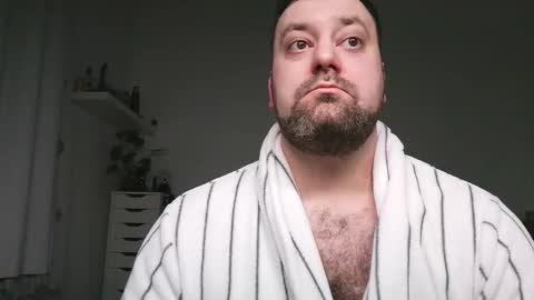 Bruce online show from December 2025 04:35:02 PM