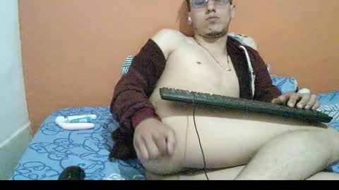 Snapshot of brucew37 chatting on January 2026 08:46:02 PM brucew37 online show from January 2026 08:46:02 PM