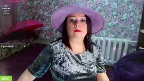 Julia online show from June 2026 10:30:02 PM