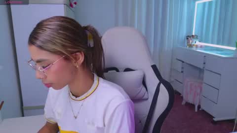SARAH  online show from July 2026 11:11:01 PM