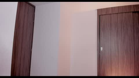     online show from December 2024 01:07:02 AM