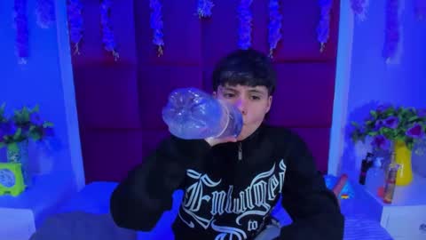 Bruno Cruz online show from October 2025 02:41:02 AM