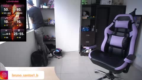Snapshot of bruno_santos1 chatting on May 2026 01:18:02 PM Bruno online show from May 2026 01:18:02 PM