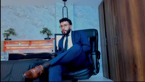 Snapshot of bruno_woods chatting on March 2025 09:32:02 PM Andres Suarez online show from March 2025 09:32:02 PM