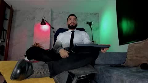 Snapshot of bruno_woods chatting on December 2025 11:52:02 AM Andres Suarez online show from December 2025 11:52:02 AM