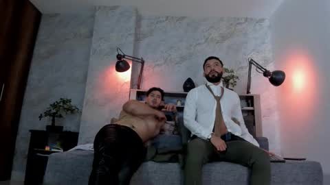 Snapshot of bruno_woods chatting on December 2025 01:51:01 PM Andres Suarez online show from December 2025 01:51:01 PM