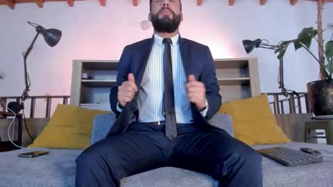 Snapshot of bruno_woods chatting on February 2026 10:15:02 PM Andres Suarez online show from February 2026 10:15:02 PM