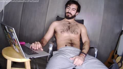 brunobaibe online show from February 2025 02:13:02 PM