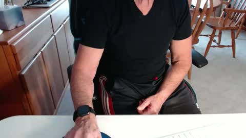 Snapshot of brussells chatting on February 2025 06:13:01 PM Brussells online show from February 2025 06:13:01 PM