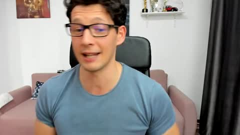 Snapshot of brutusk1 chatting on January 2025 04:01:01 PM Brutus K online show from January 2025 04:01:01 PM