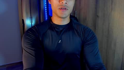 Snapshot of bryan_boy_ chatting on January 2025 01:23:01 AM bryan online show from January 2025 01:23:01 AM