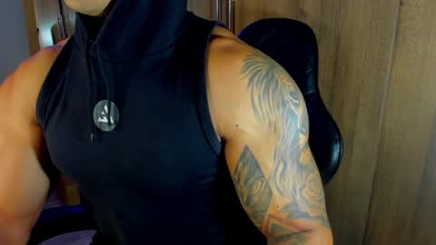 Snapshot of bryan_boy_ chatting on January 2025 01:25:02 AM bryan online show from January 2025 01:25:02 AM