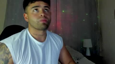 Snapshot of bryan_stoness chatting on January 2025 01:52:02 AM bryan stoness online show from January 2025 01:52:02 AM