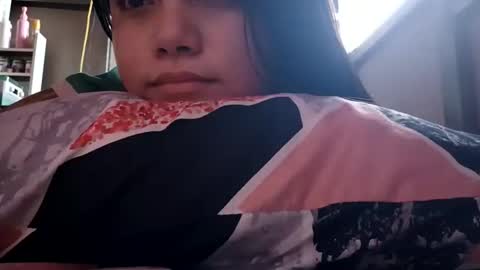 brylee01 online show from October 2025 06:30:02 AM