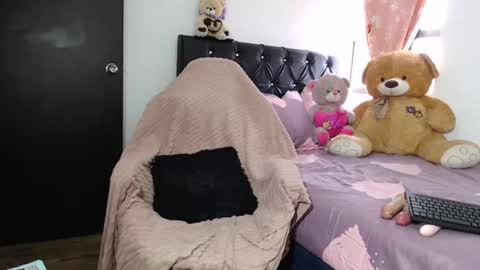 Snapshot of brytany05 chatting on February 2025 05:37:01 PM hot online show from February 2025 05:37:01 PM