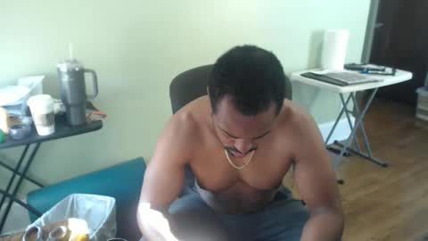 Snapshot of btd313 chatting on October 2025 02:02:01 PM btd313 online show from October 2025 02:02:01 PM