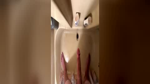 bubbahunter69 online show from June 2026 07:49:01 PM