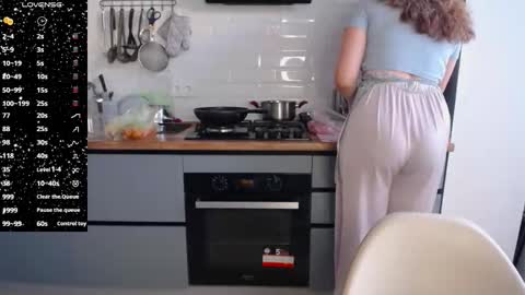Snapshot of bubbblegum chatting on February 2026 01:16:02 PM Bubblegum online show from February 2026 01:16:02 PM